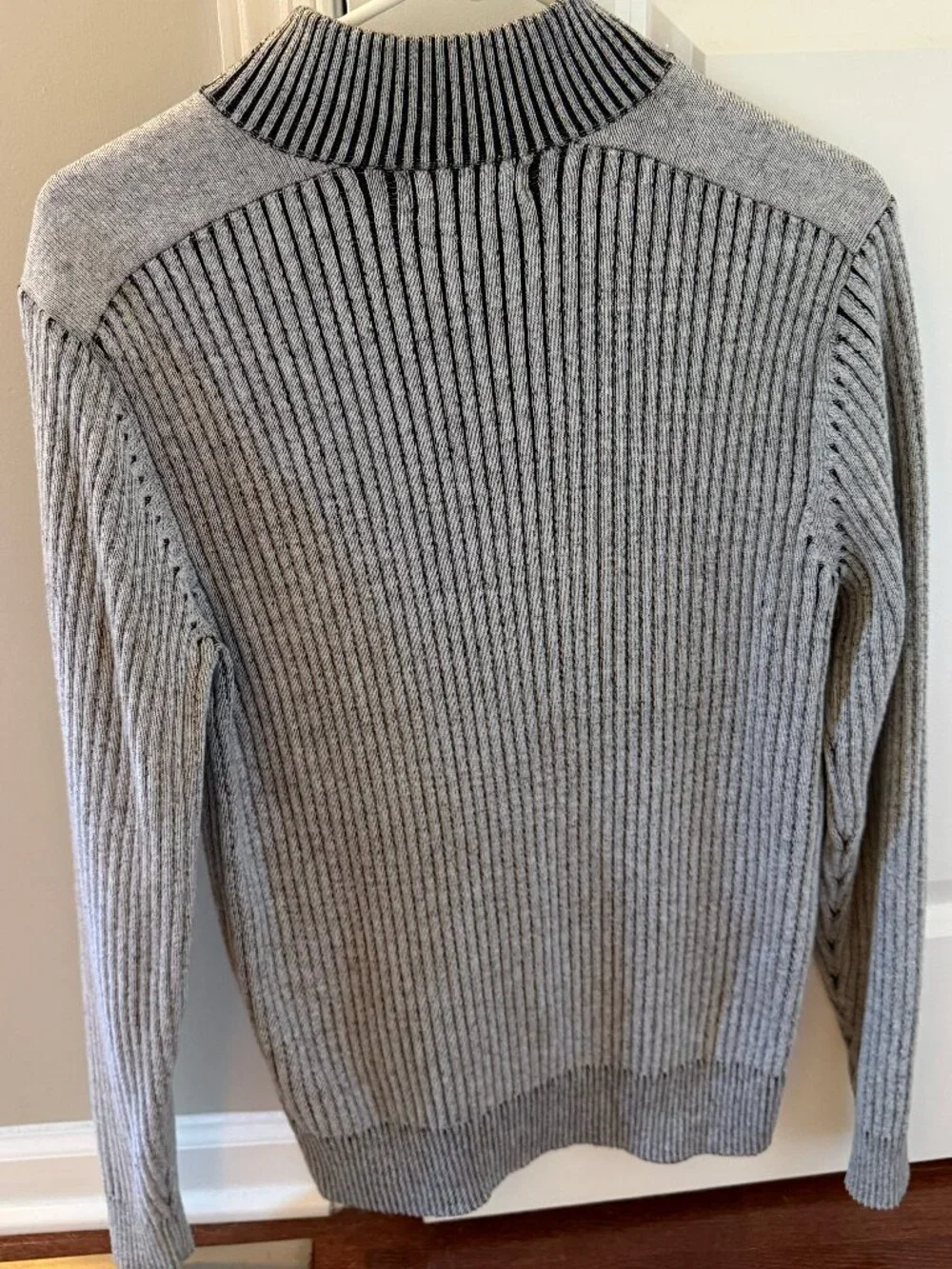 Guess men's sweater - button-up; silvery gray